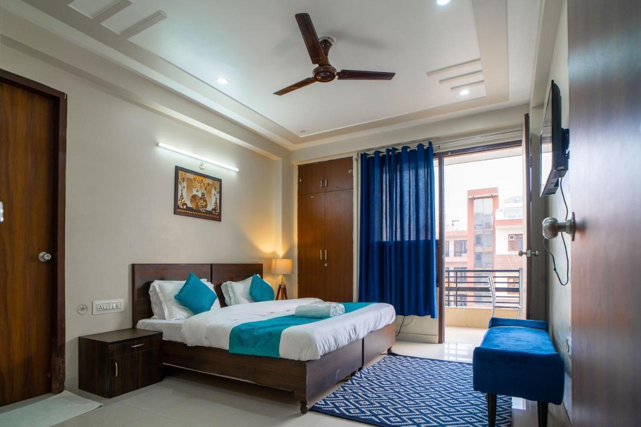 The Lodgers 2 Bhk Serviced Apartment Infront Of Artemis Hospital คูร์เคาน์ ภายนอก รูปภาพ