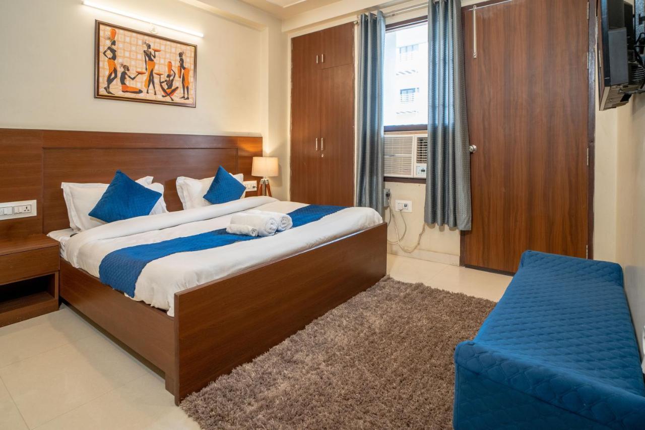 The Lodgers 2 Bhk Serviced Apartment Infront Of Artemis Hospital คูร์เคาน์ ภายนอก รูปภาพ