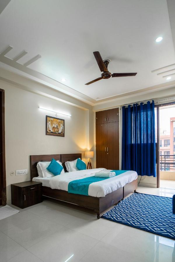 The Lodgers 2 Bhk Serviced Apartment Infront Of Artemis Hospital คูร์เคาน์ ภายนอก รูปภาพ